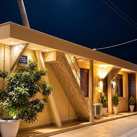 Casa Ds Luxury Modern Comfort And Style זקינטוס טאון
